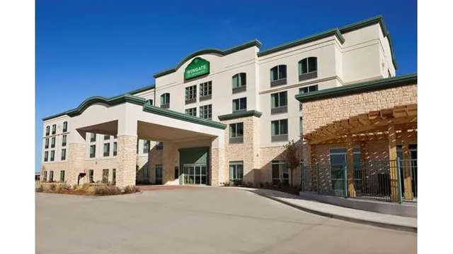 Wingate by Wyndham Seminole