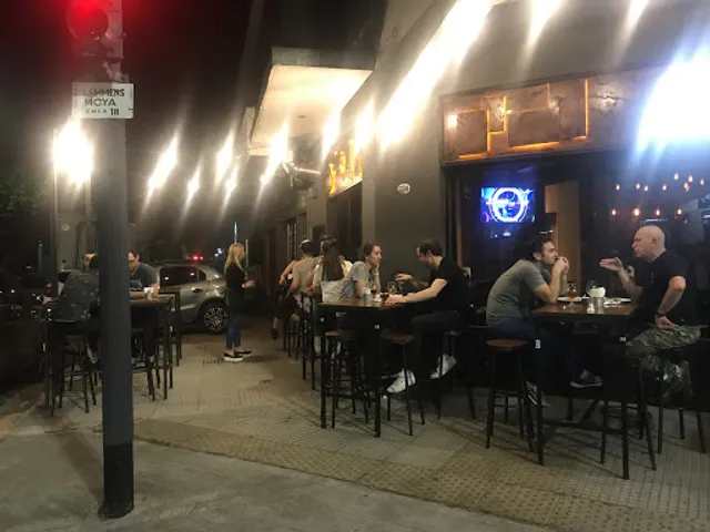 Homero's Beer & Burgers