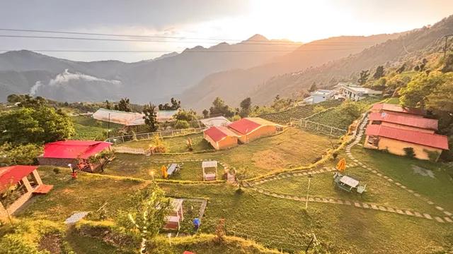 The Hillans Resort & Cottages