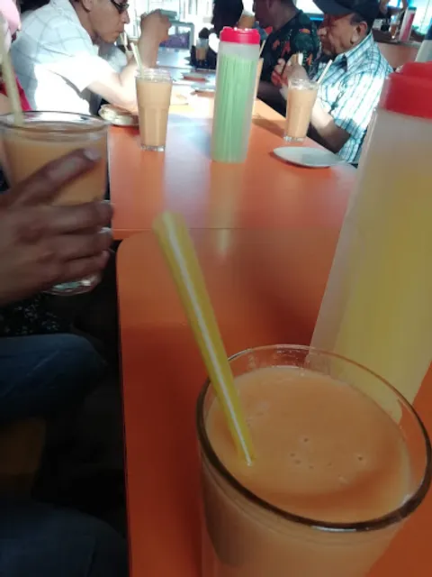 Jugueria y Pastelería CAPUCHINO