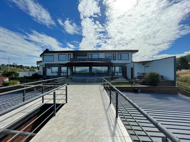 Dein Haus Hotel y Departamentos