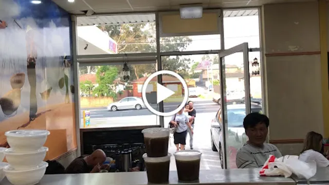 2 Foodies Mount Pritchard