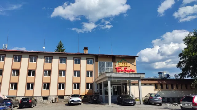 Hotel Tri Buki