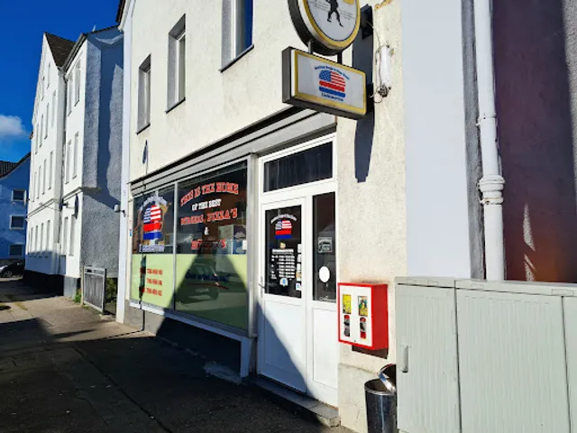American Burger & Pizza House
