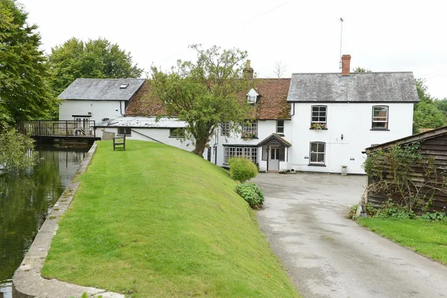 Bellows Mill - Self-catering accommodation and wedding venue