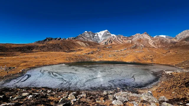 Khicho Ice Lake