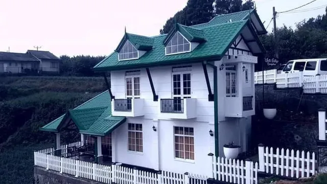 White Vintage Bungalow