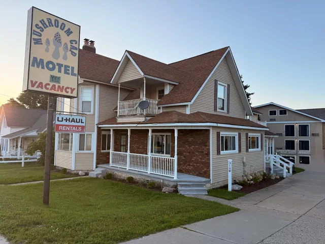 Mushroom Cap Motel