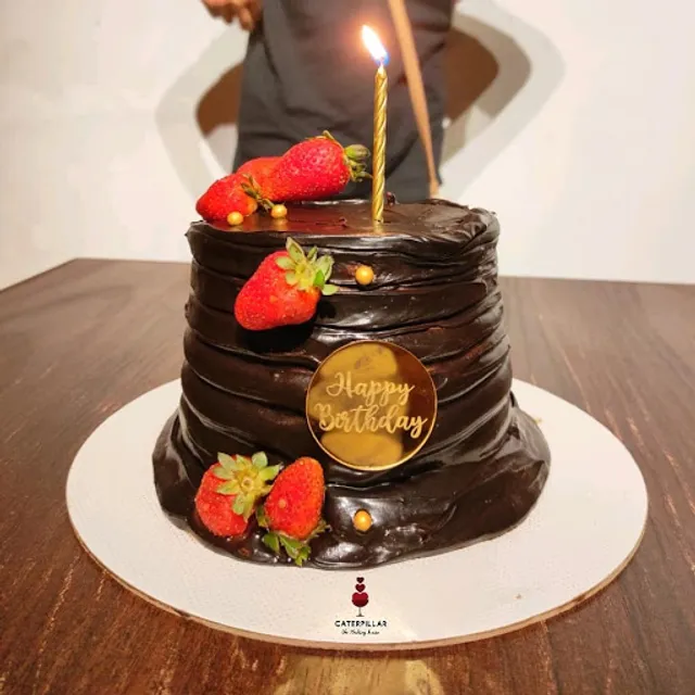 Caterpillar,the baking house