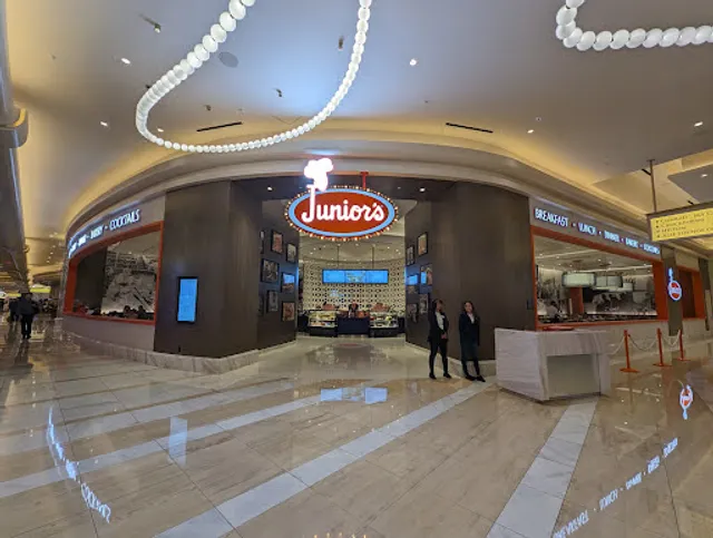 Junior's