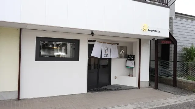 春日部 BurgerPOLICE（バーガーポリス）