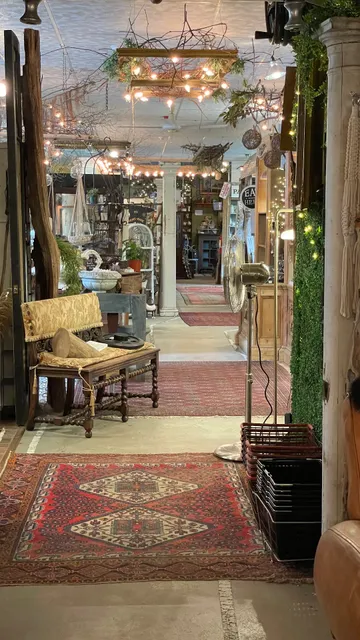 Hunt & Gather Vintage Market LLC