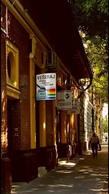 Paparazzo Hostel & Apartmans