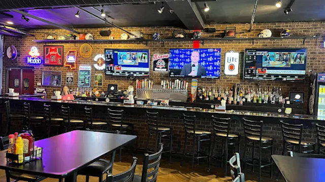 10th Inning Bar & Grill At Snowden Grove