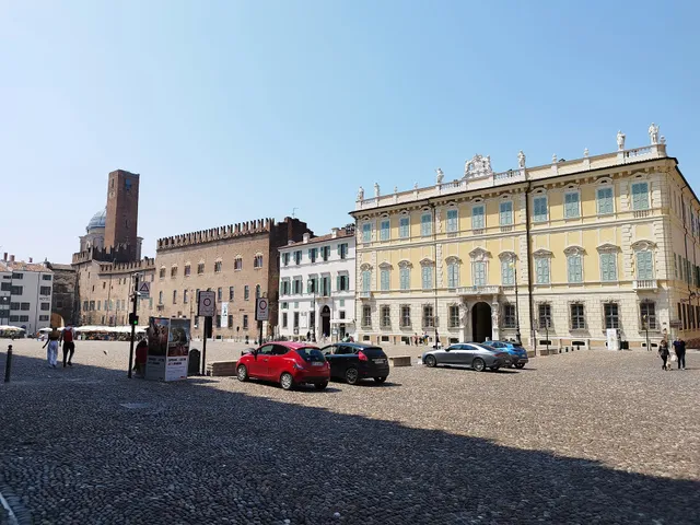 Residenza d'Epoca Palazzo Castiglioni di Mantova LOCATION per EVENTI in dimora storica a Mantova - LUXURY Suites a Mantova