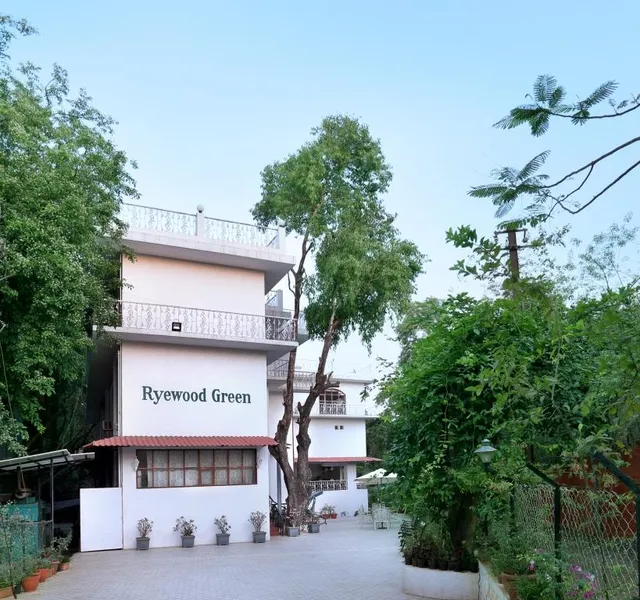 Ryewood Green Hotel