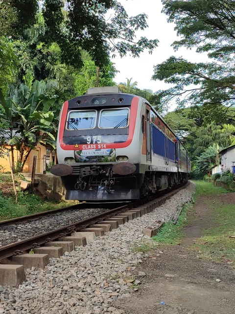 Sarasavi Uyana Railway Station