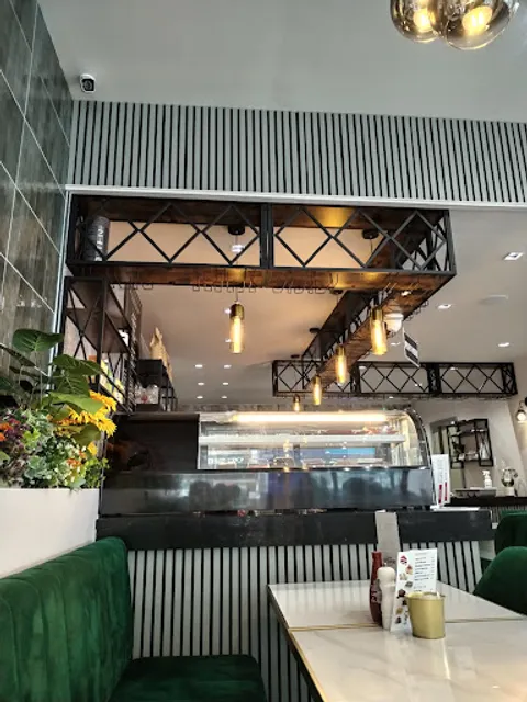 Viva Cafe Bistro