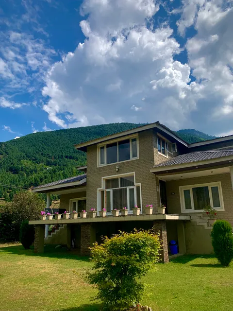 Whistling Woods Eco Resort