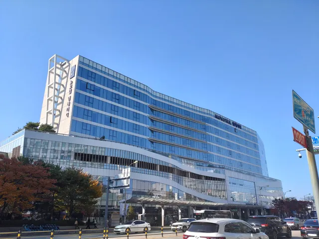 J HOTEL SUWON