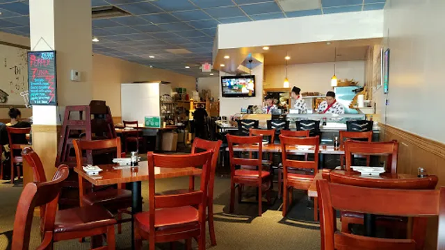 Sakura Sushi Bar & Grill