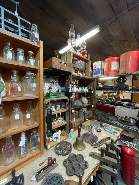 Adk Vintage Gifts & Collectibles