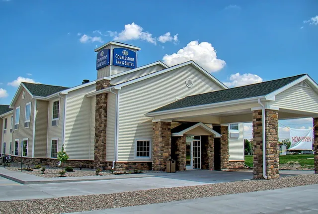Cobblestone Inn & Suites - Schuyler