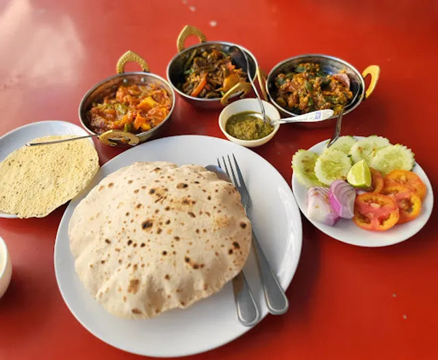 Shri Vrindavan Resturant (Pure Veg)