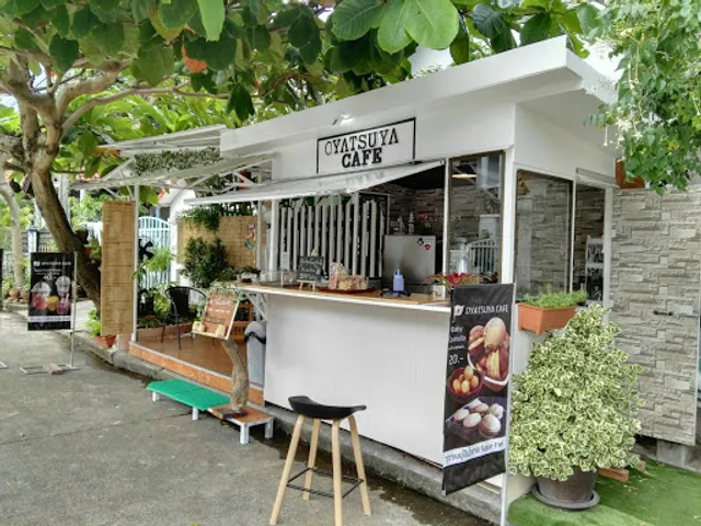 Oyatsuya Cafe