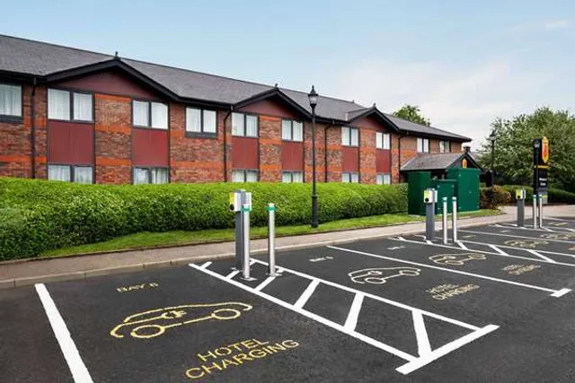 Super 8 by Wyndham Durham