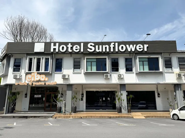HOTEL SUNFLOWER