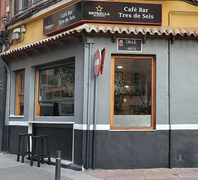 Café Bar Tres de seis