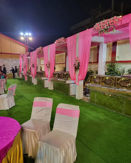 Hotel Vibrant Lawn & Banquet