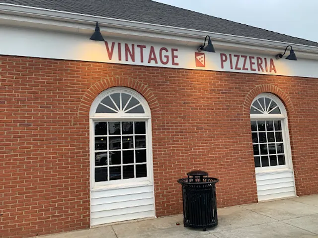 Vintage Pizzeria