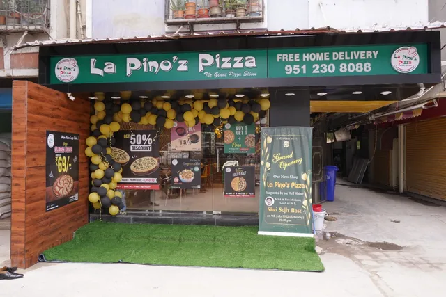 La Pino'z Pizza- Lake Town, Kolkata, (WB)