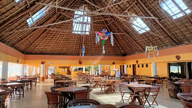 La Palapa Restaurante & Snack Bar