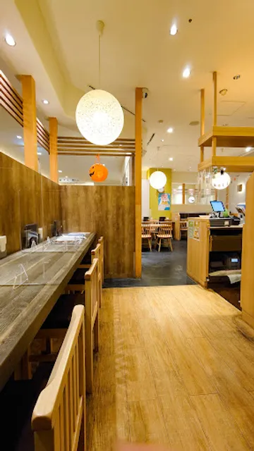 鶏そば萬吉 駅中本店