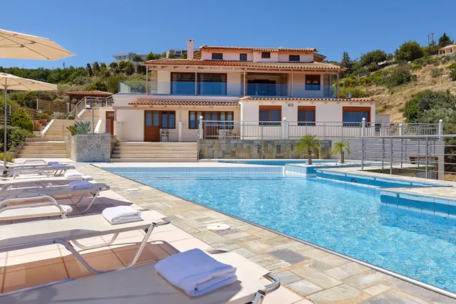 Keramos villa & apartments