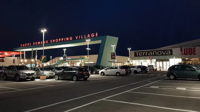 Shopping Village Castel Romano