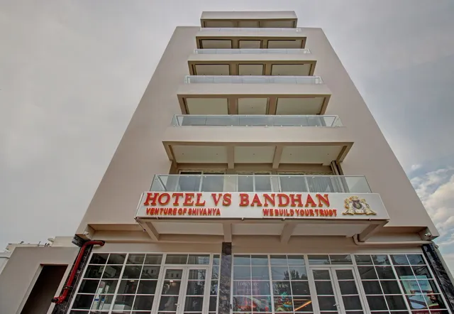 Townhouse OAK VS Shivanya