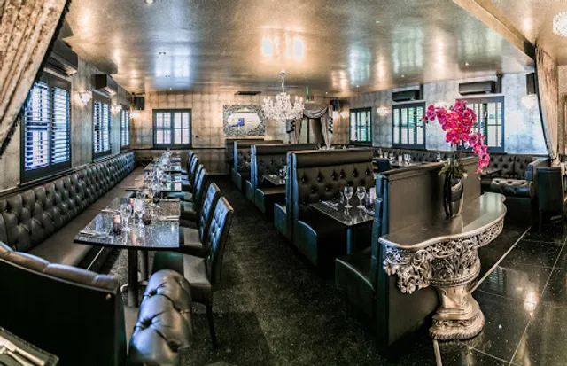 Arens at The Six Bells