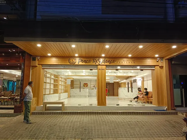 Peace Residence Pratunam