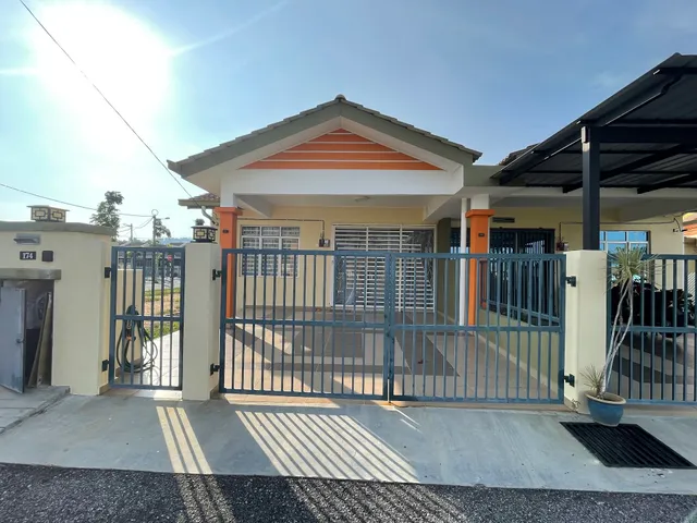 COZY Residence Homestay Teluk Senangin