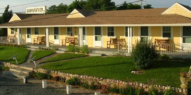 Briarwood Beach Motel