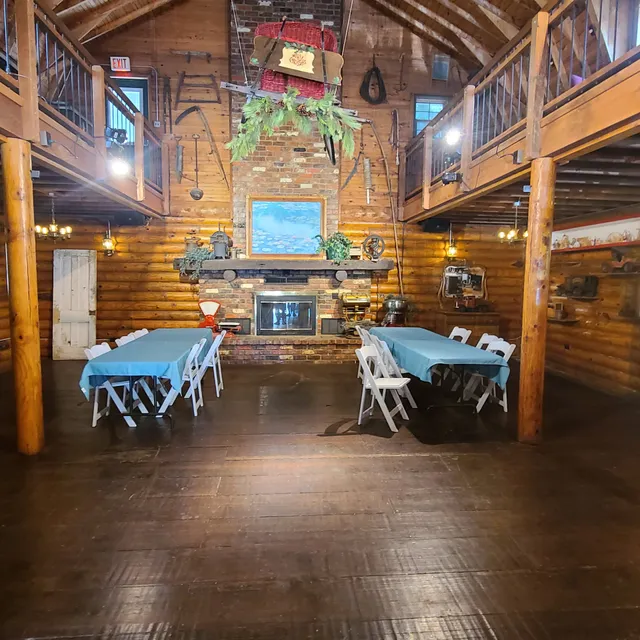 Prairie Pines Playhouse, Mystery Dinner Theatre