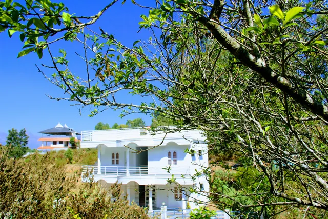 Snow White Holiday Homes, Kanthalloor