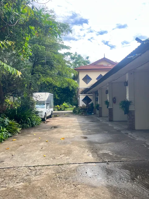 พี วิช เฮ้าส์ รีสอร์ท