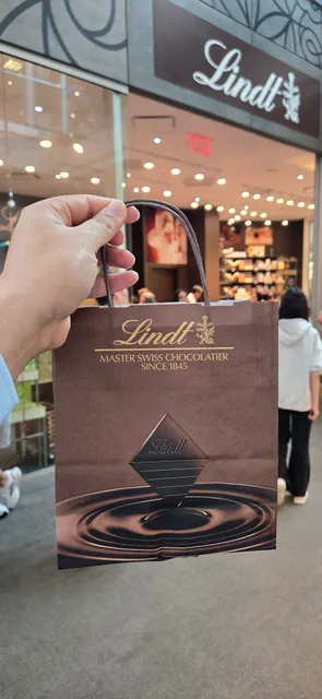 Lindt Chocolate Shop