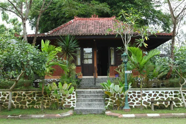 Kebon Krapyak Cottage Syariah RedPartner near Stadion Maguwoharjo
