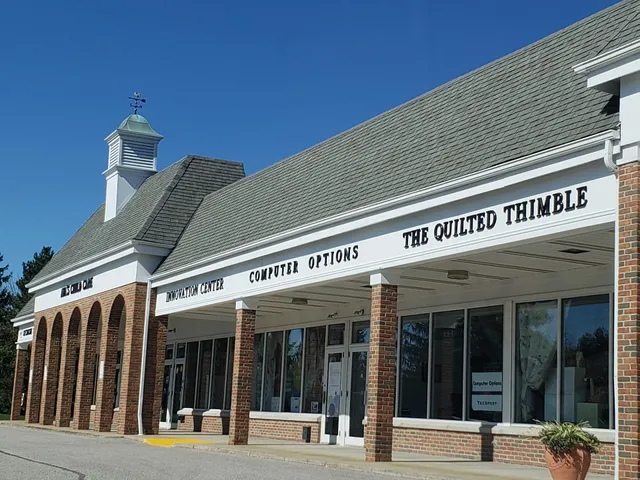 West Geauga Plaza Shopping Center